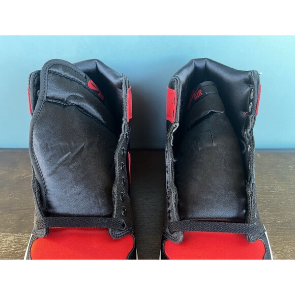 Nike Air Jordan 1 Retro High OG "Satin Bred" Women's Size 12 (10.5M) FD4810-061 - Picture 8 of 10